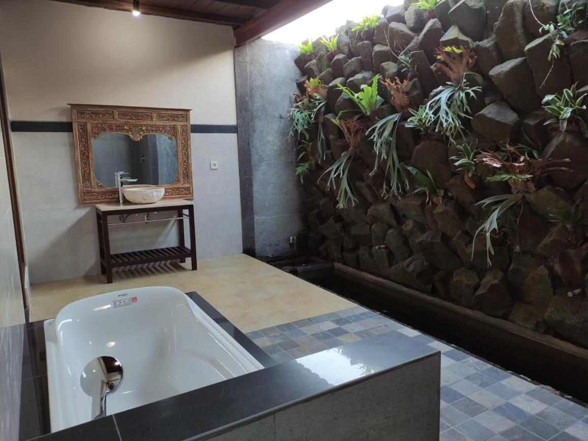 Anggarakasih Ubud Villa מראה חיצוני תמונה